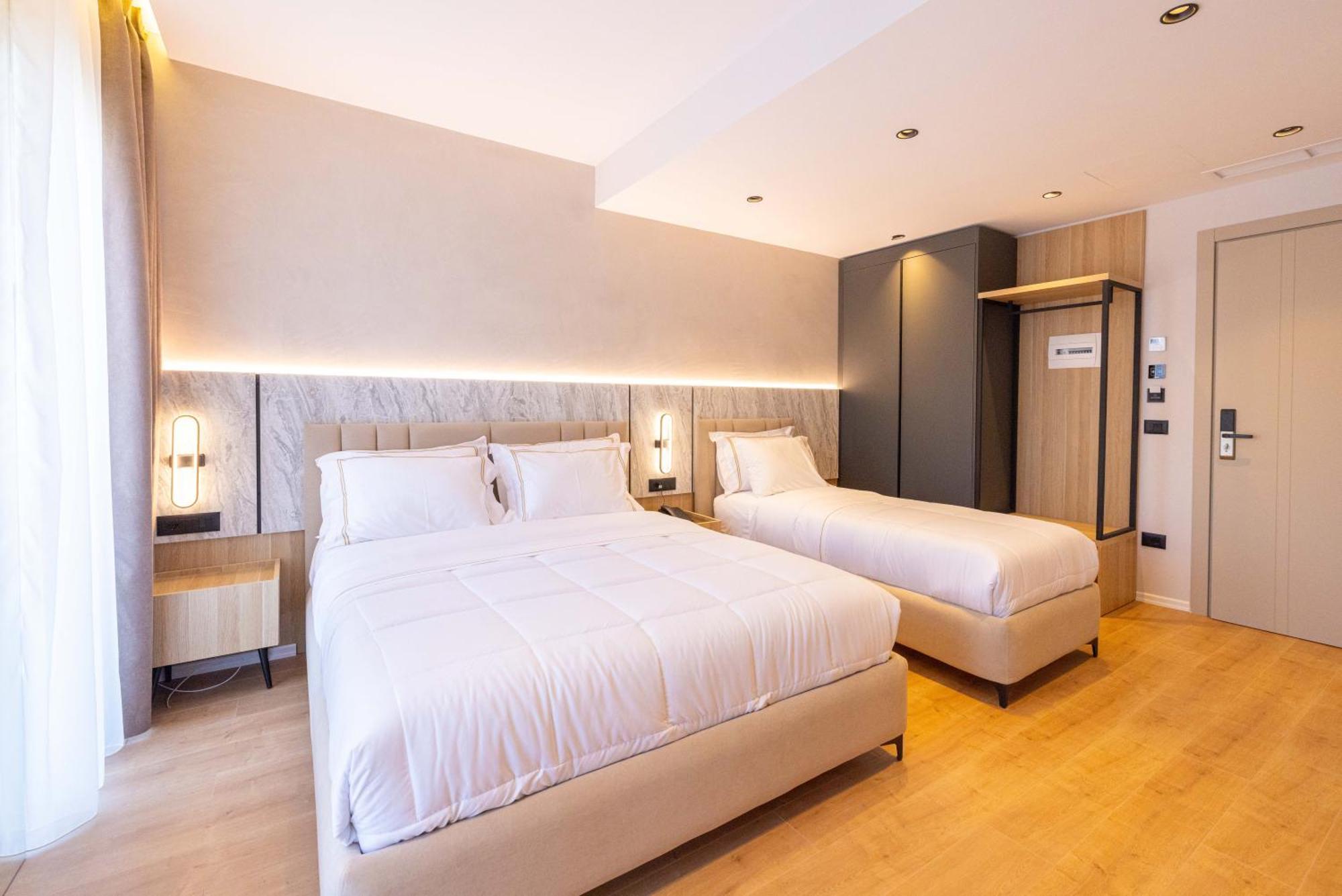 Hotel Tris3 4*