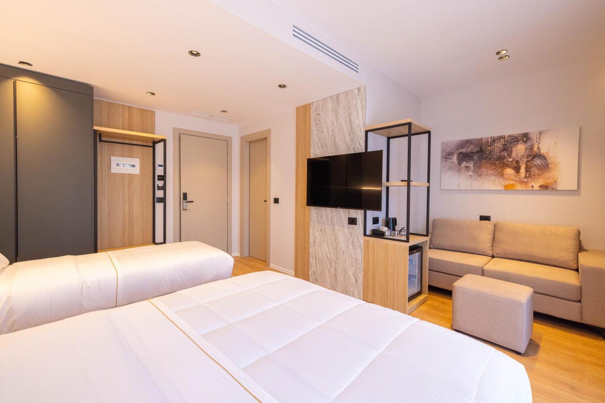 Tris3 Hotel 4*
