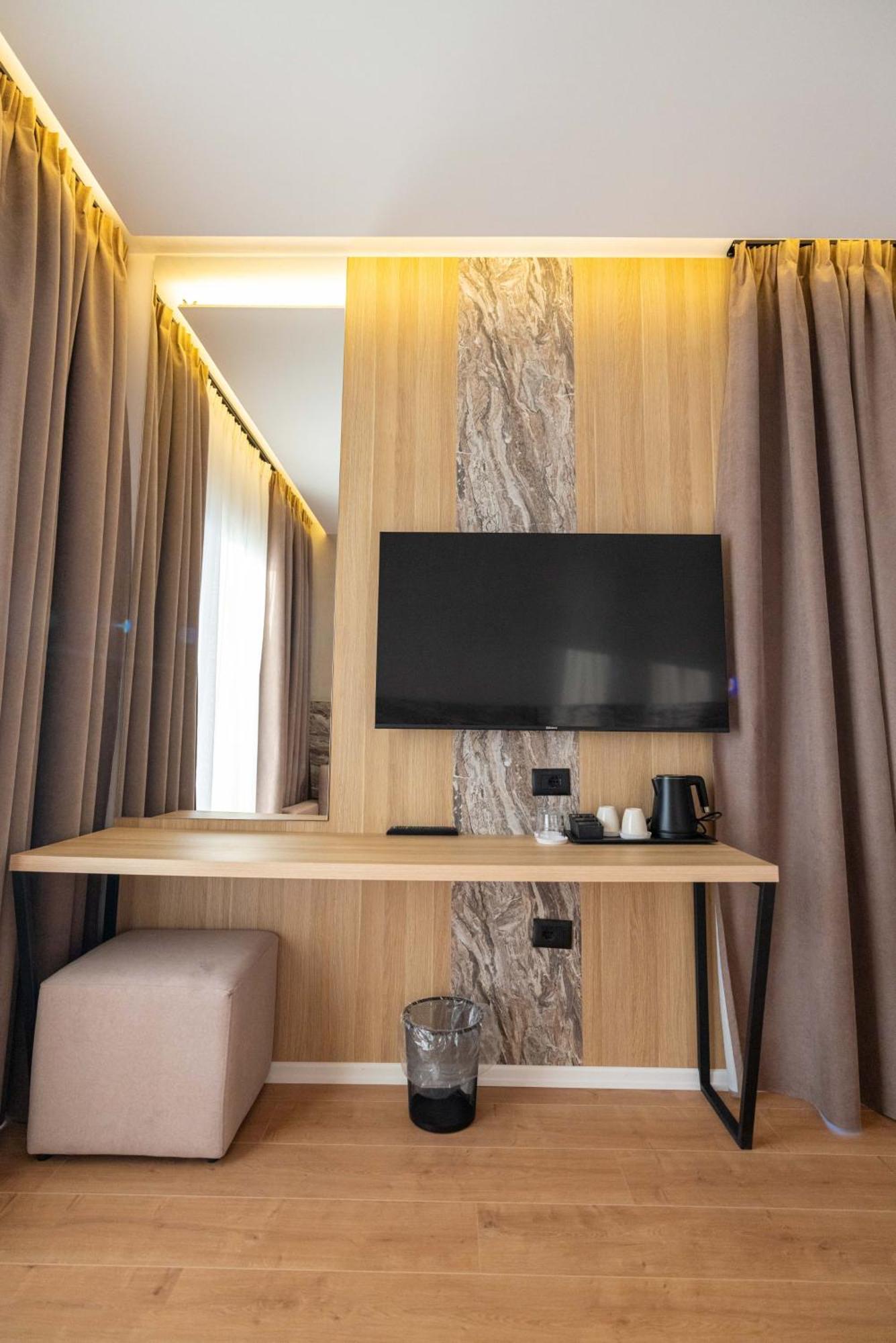 Tris3 Hotel Radhime